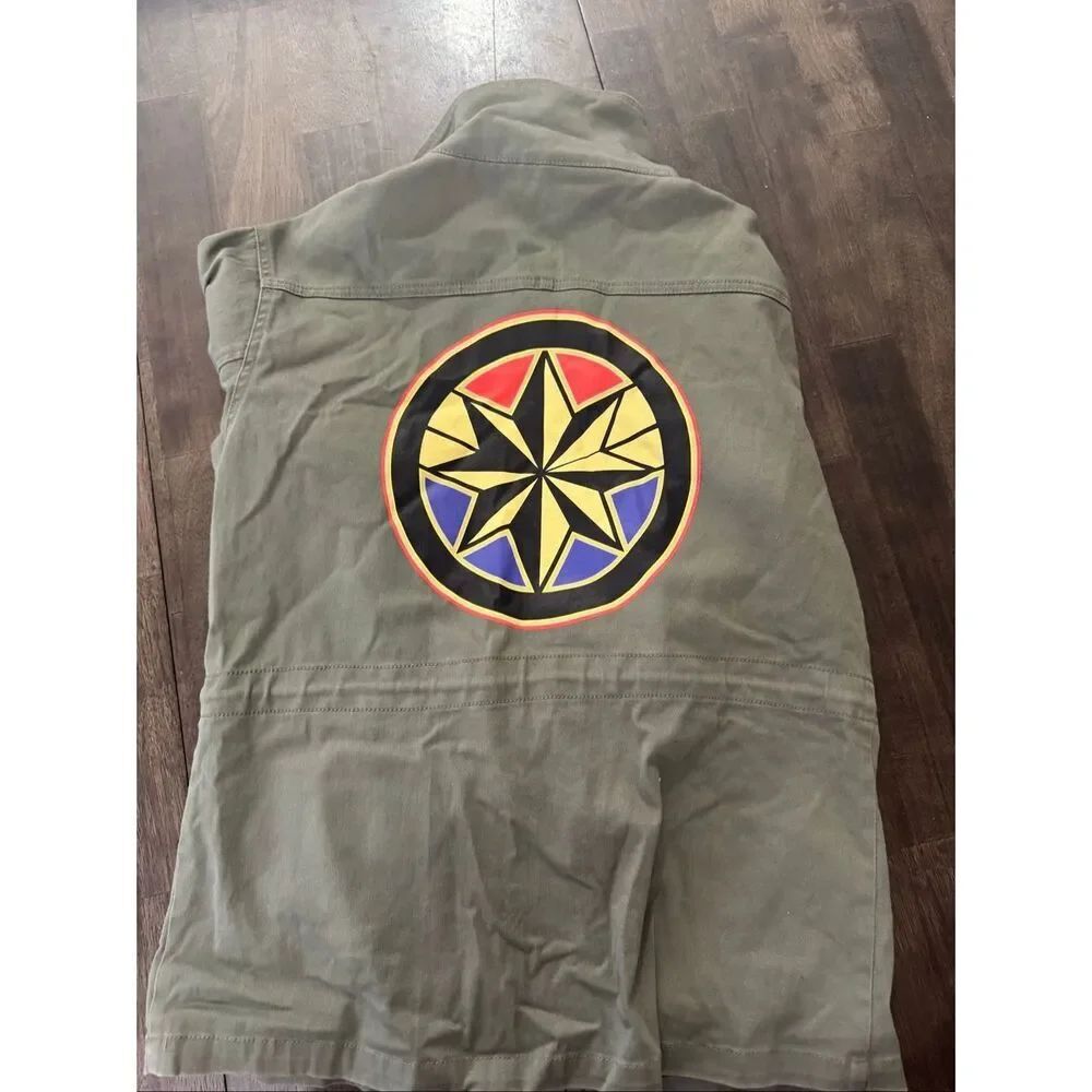 Captain Marvel Jacket Size Small - Picture 3 of 7
